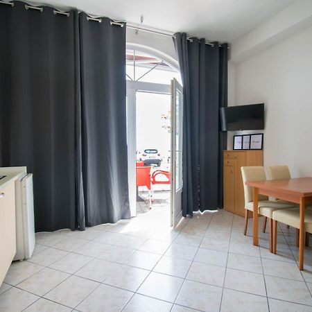 Apartments Manuela - Baška Voda Kültér fotó